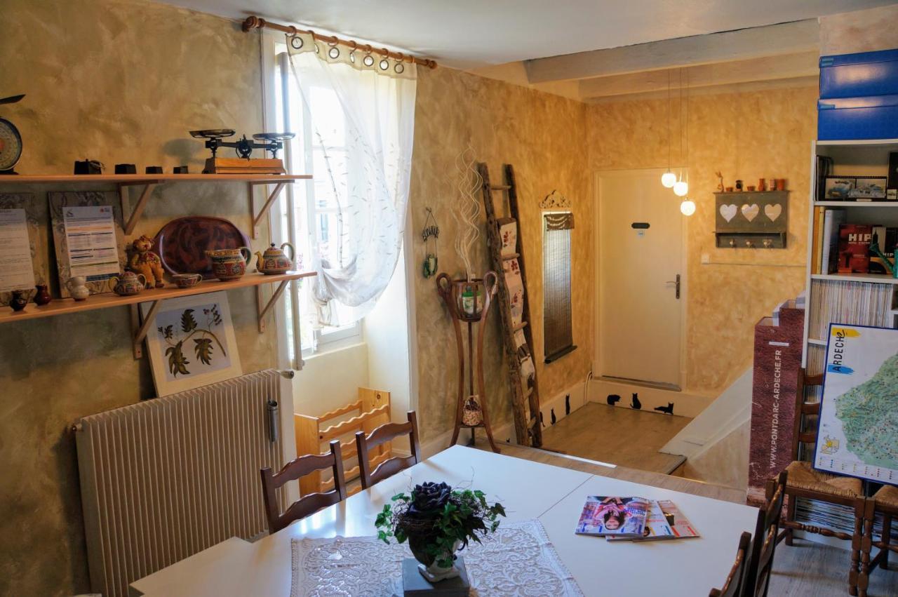 Maison Du Manoir Vallon-Pont-dʼArc Zewnętrze zdjęcie